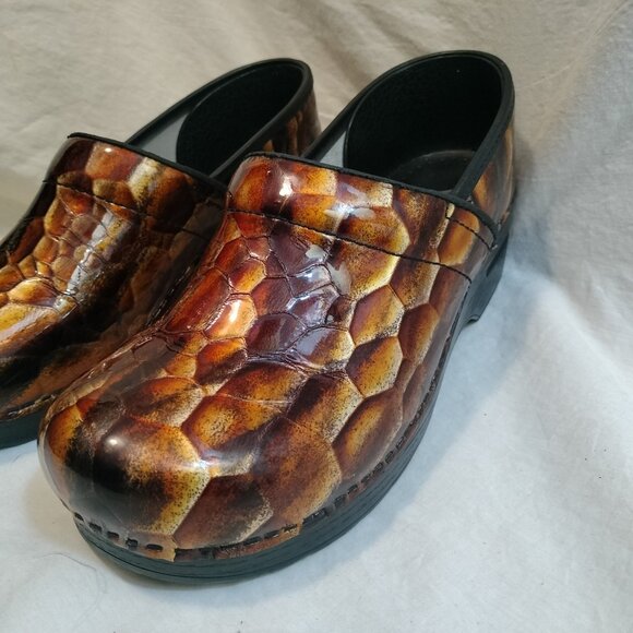 DANSKO Clogs: snake skin print - Picture 4 of 9